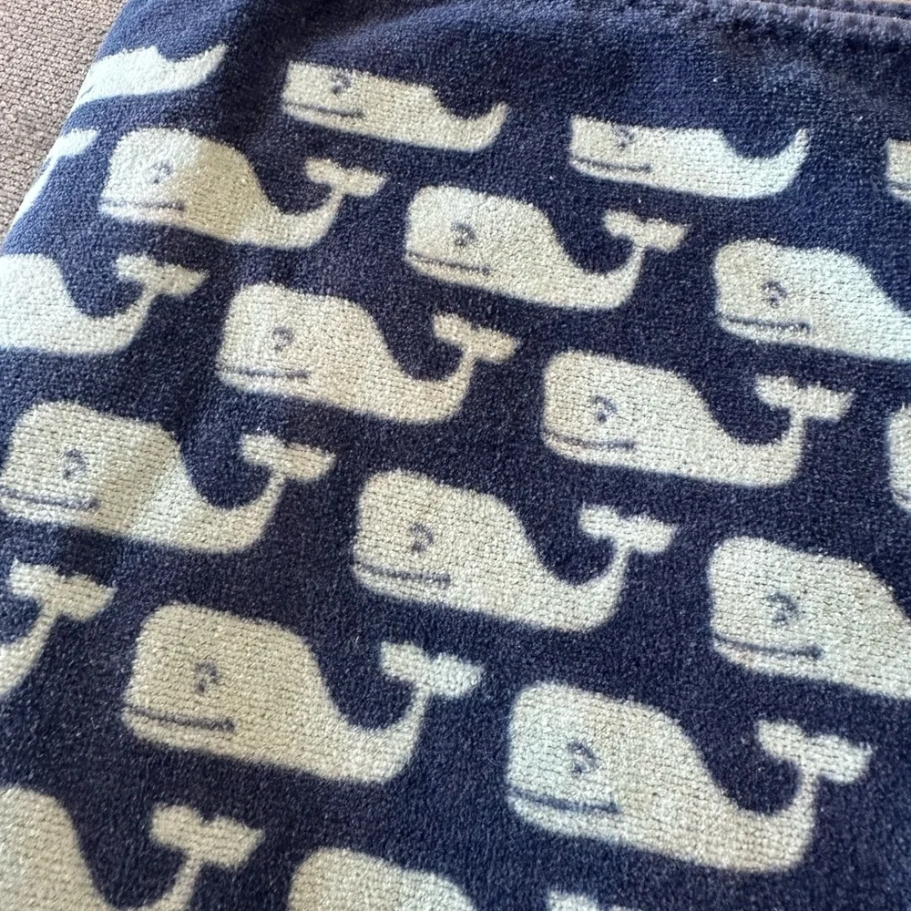 Vineyard Vines Navy Whale Print Towel Palm Beach